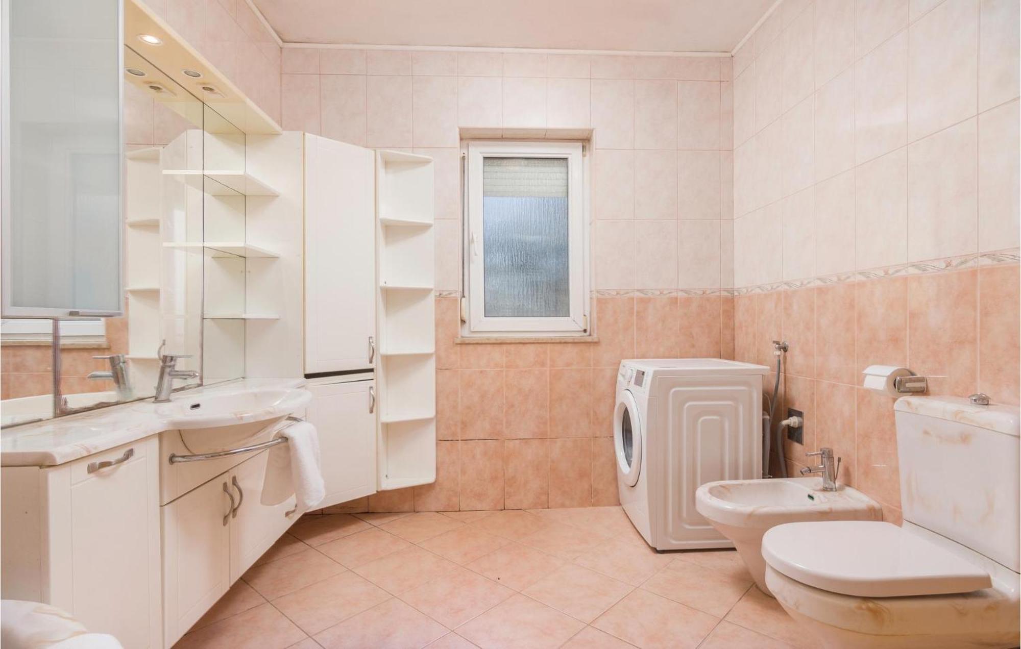 8 Bedroom Awesome Home In Pula Exterior photo